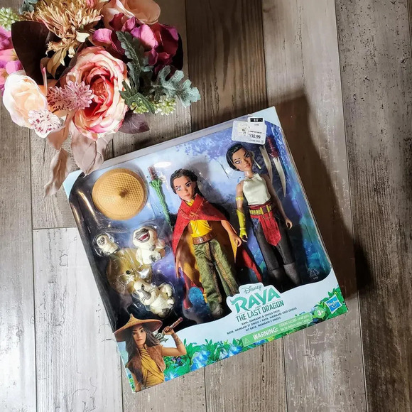 NWT Disney Raya and the Last Dragon Dolls Set - Picture 2 of 9